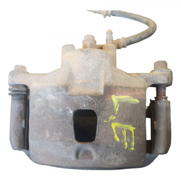 Pinça Dianteiro Esquerda Nissan Livina 1.8 2009