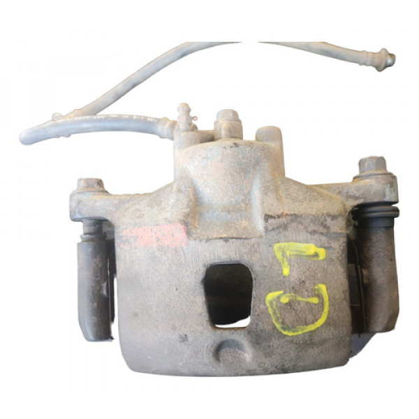 Pinça Dianteiro Direita Nissan Livina 1.8 2009