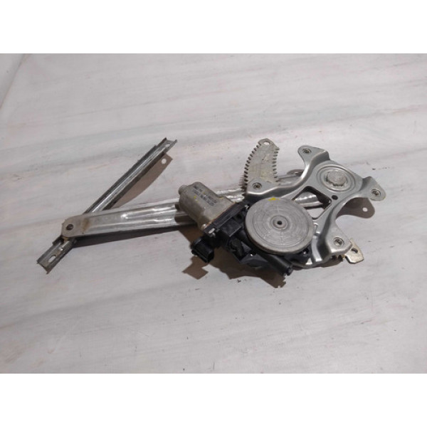 Maquina De Vidro Trazeira Esquerda Do Nissan March 2015 