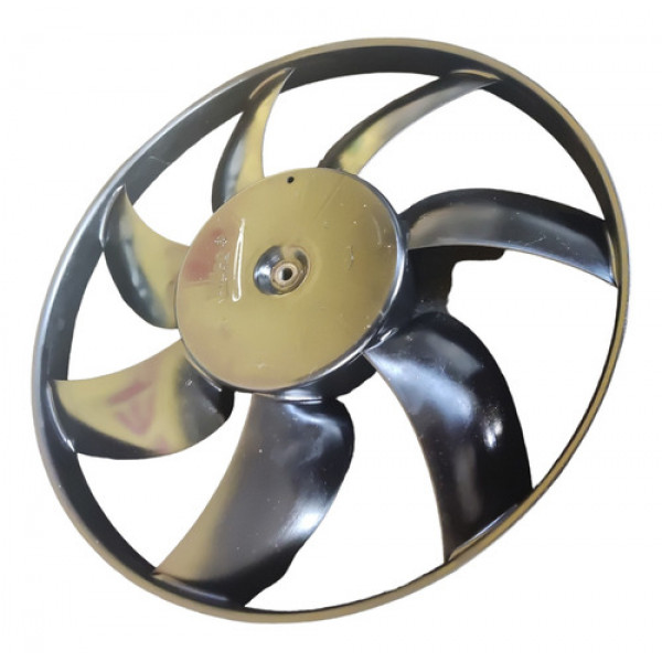 A Hélice Ventoinha Radiador Nissan Livina 1.8 2009