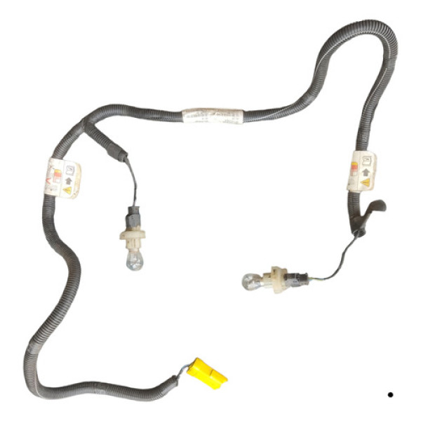 Chicote Do Parachoque Traseiro Citroen C3 2015 9811542480