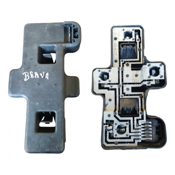 Soquete Lanterna Traseira Esquerda Fiat Brava 2001 37210751s