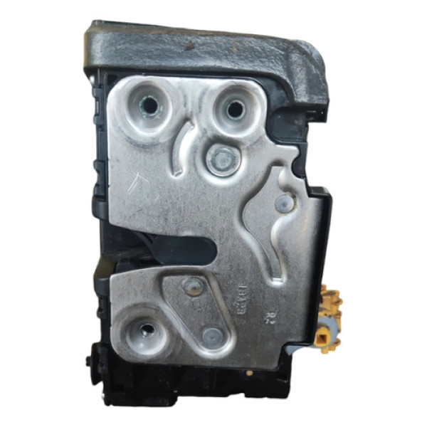 Fechadura De Porta Traseira Direita Chevrolet Onix 1.0 2013