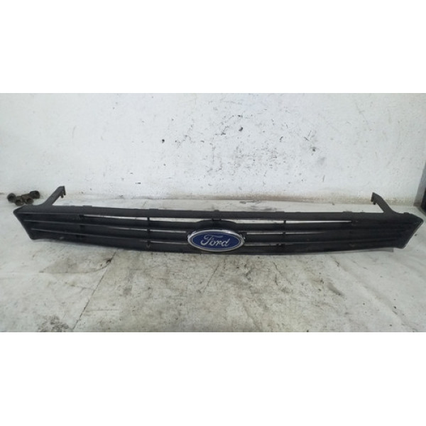 Grade Radiador Focus Emblema (com Detalhe) 2002 