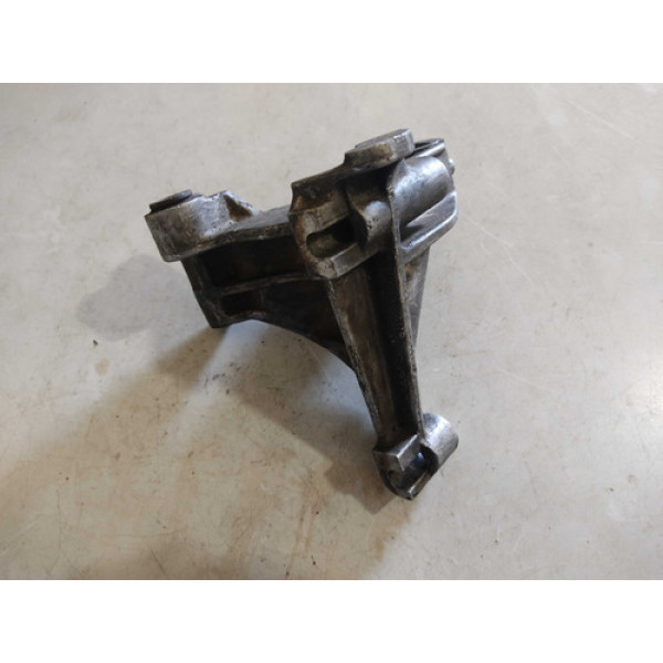 Suporte Bomba Hidráulica Golf 1995/1998 Polo Classic 