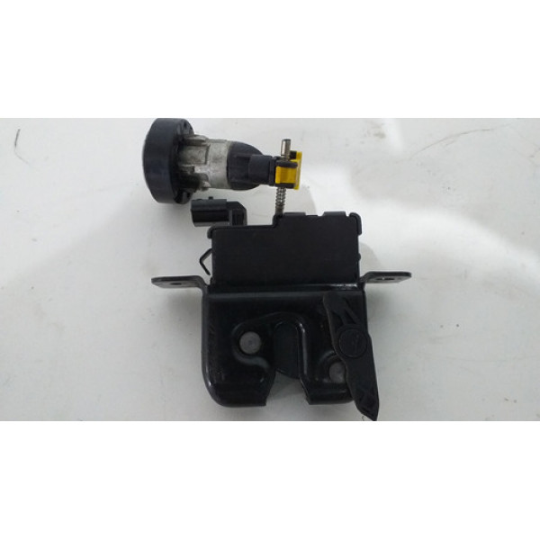 Fechadura  Porta Malasrenault Sandero 15 (miolo Sem Chave)