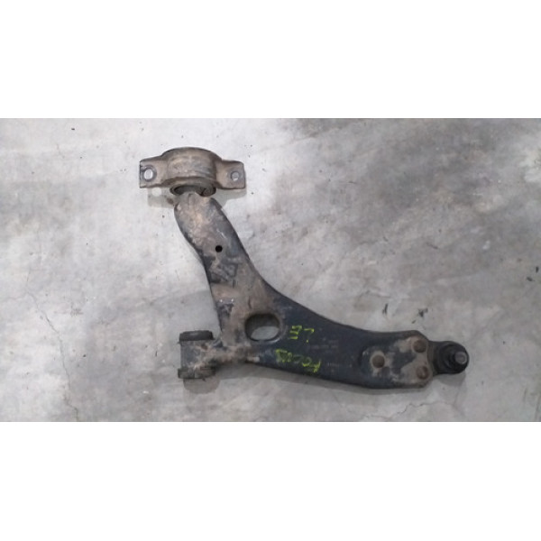 Bandeja Suspensão Balança Dianteira Esquerdo  Focus 1.8 2002