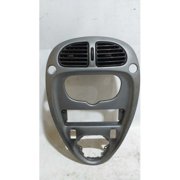 Moldura Central Citröen Picasso 03/11 Prata Com Difusores