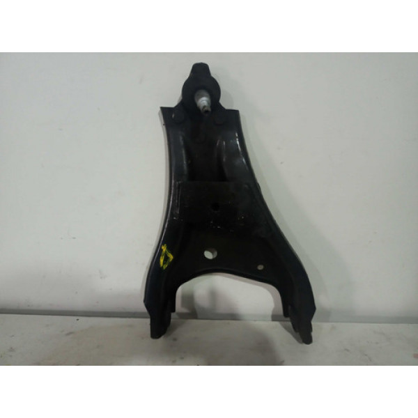 Bandeja Dianteira Direita Renault Duster 2018 Sem Bucha