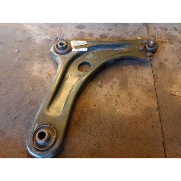 Bandeja Suspensão Dianteira Direita Citroën C3 1.4 2007