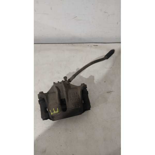 Pinça Dianteira Esquerda Peugeot 207 1.4 2012