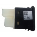 Conector Usb Auxiliar Chevrolet Onix 1.4 Lt 2013